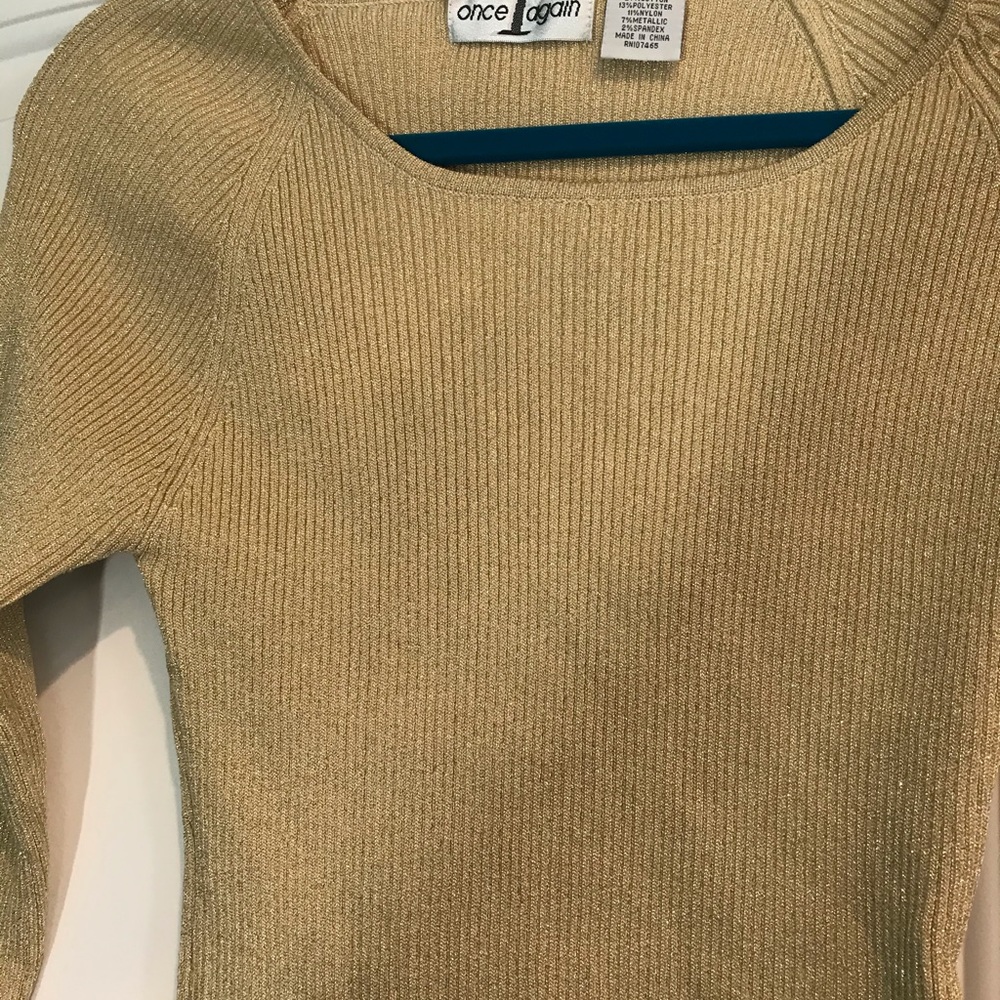 Sparkly Gold ribbed shirt - Picture 3 of 5